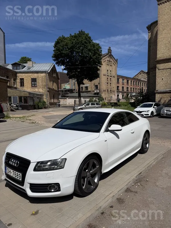 Pārdodu Audi A5 2011. gada 3.0 Tdi Quattro
Jauna tehniskā apskate. 

Ļoti