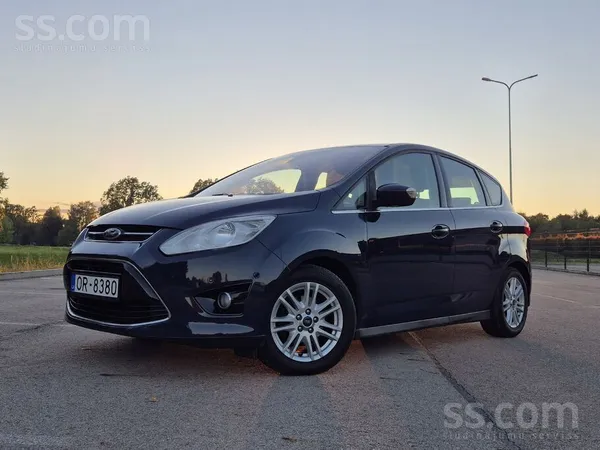 Pārdodu skaistu un koptu Ford C-Max. 
Pirmā reģistrācija 12.11.2013. Automo
