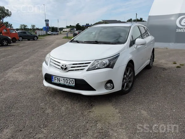 Toyota Pārdod. 