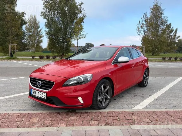 Pārdodu koptu, uzticamu un ļoti ekonomisku Volvo V40 120 ZS (2015. gada nove