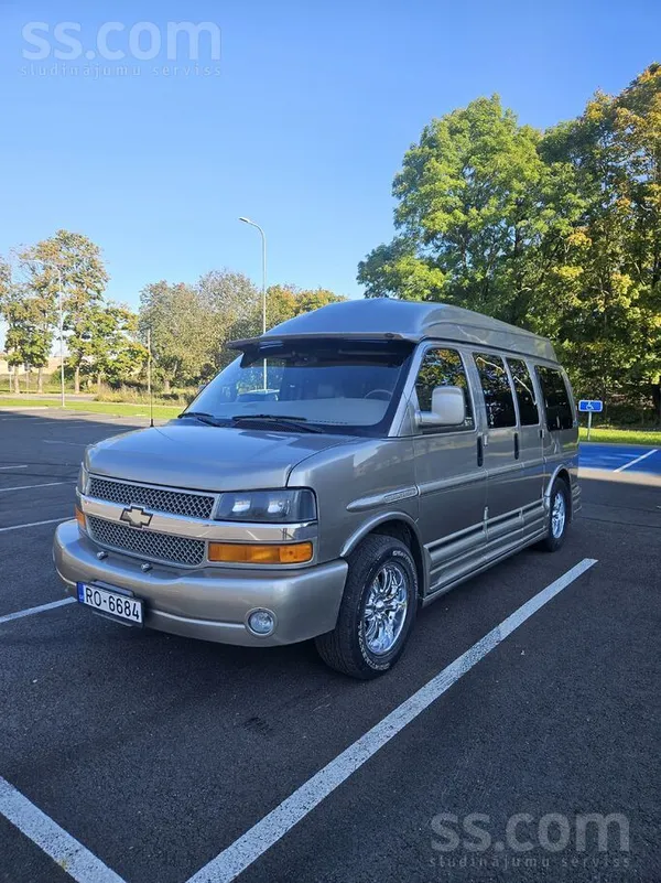 Chevrolet Express 2004, 5.3 benzīns, Automāts — Latvijā