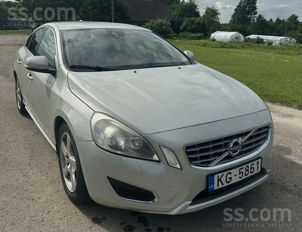Volvo S60
