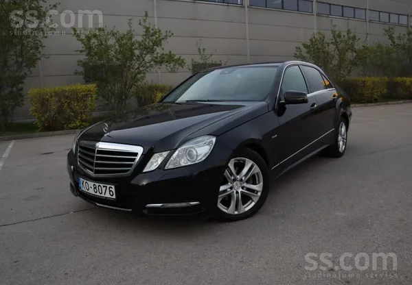 Mercedes E200
