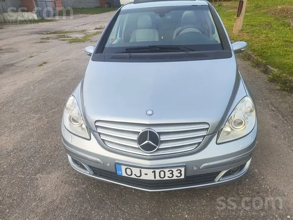 Mercedes По технике машина в хорошем состоянии, мотор и кор