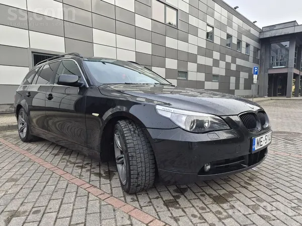 BMW 525