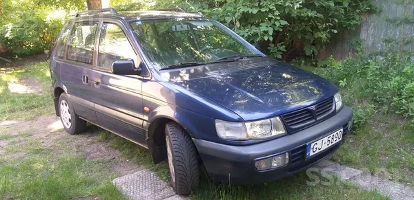 Mitsubishi Space Runner