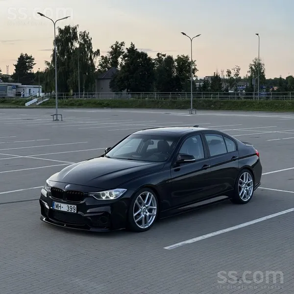 BMW 335 - 1