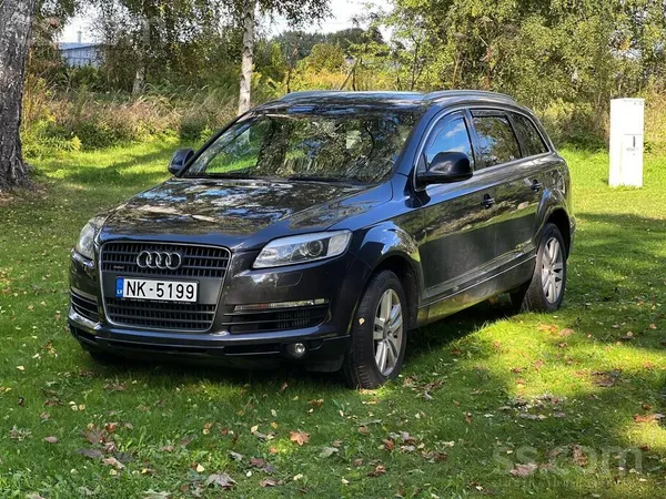 Pārdodu Audi Q7 ar 3.0 Tdi dīzeļdzinēju un automātisko ātrumkārbu. Pilnpiedz