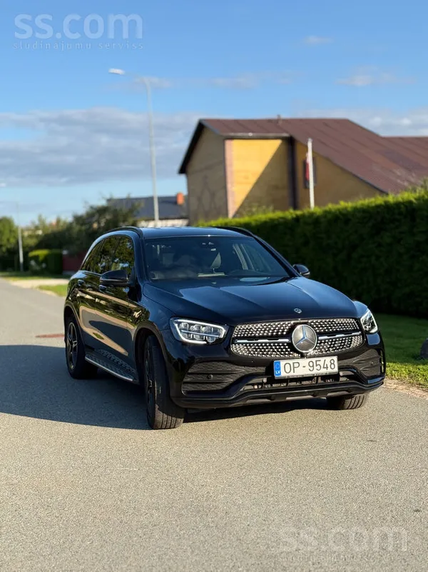 Ar Pvn. Mercedes Benz Glc 200 4Matic. 

Amg aprīkojums. Amg stūre, melnā a