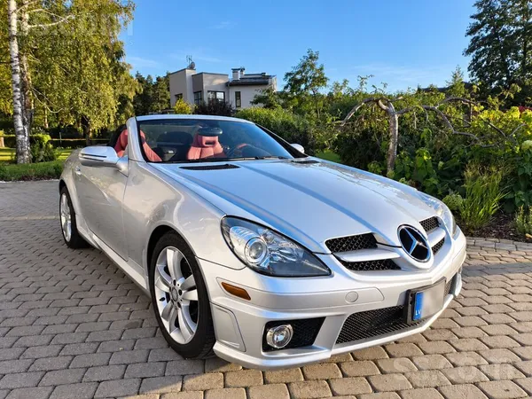Mercedes SLK300 2011, 3.0 benzīns, Automāts, Kabriolets, Sudrabs — Latvijā