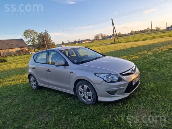 Hyundai Pārdodu Hyundai i30 1.4, 2011. gada modelis. 