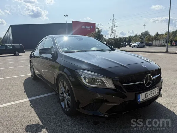 Mercedes Машина в хорошем техническом и визуальном состояни
