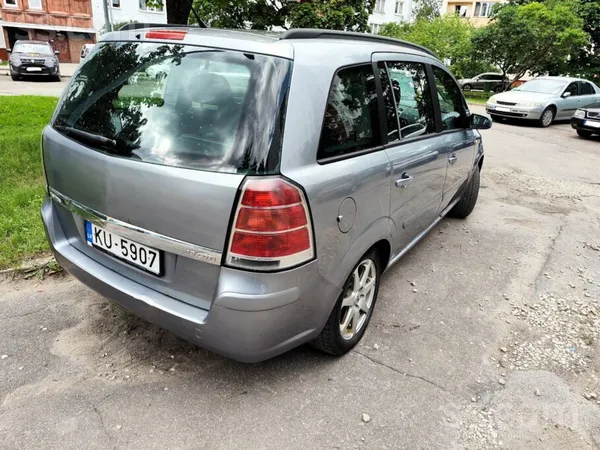 Opel Zafira