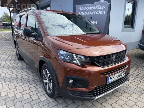 Peugeot 2020 Peugeot Rifter Gt-Line ar Pvn 1.2 Benzīns 96k