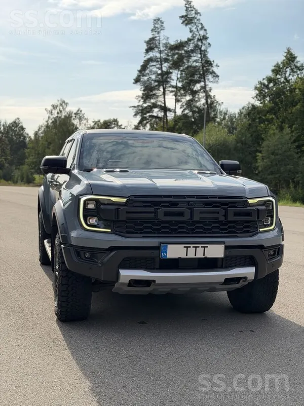 Pārdodu 2025. gada Ford Ranger Raptor ar jaudīgo 3.0 V6 Ecoboost Twin-Turbo