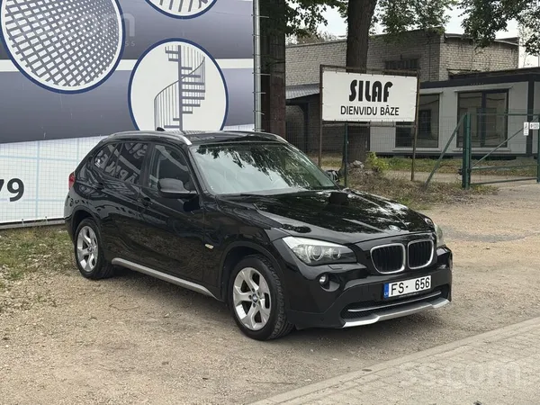 BMW X1 - 1
