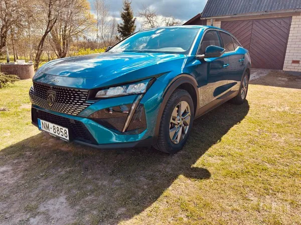 Peugeot 408