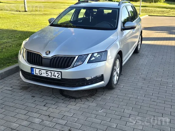 Pārdod labu auto. 100% oriģināls nobraukums. Pēdējos 3 gadus 2-3 reizes nedē