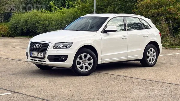 Audi Pārdod Audi Q5 - ļoti kopts un patiešām mazs nobra