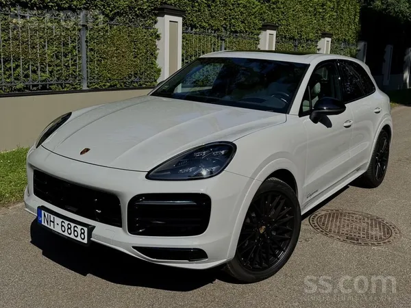 Porsche Piedāvājumā Porsche Cayenne Platinum Edition, pirm