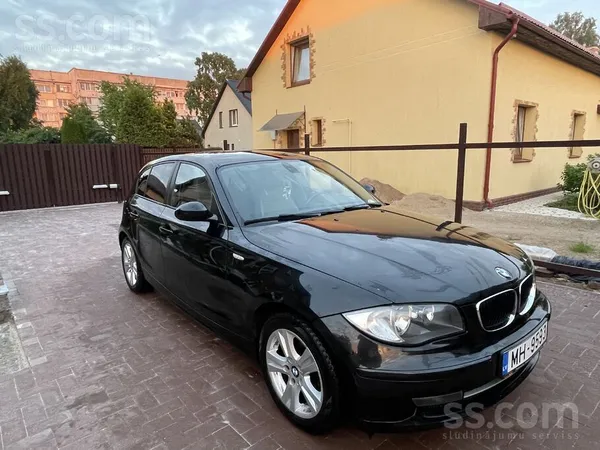 BMW 120 - 1