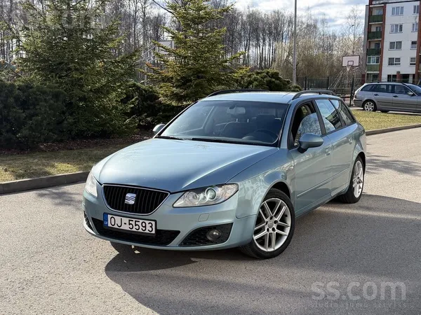 SEAT Exeo