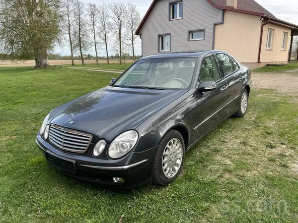 Mercedes E200
