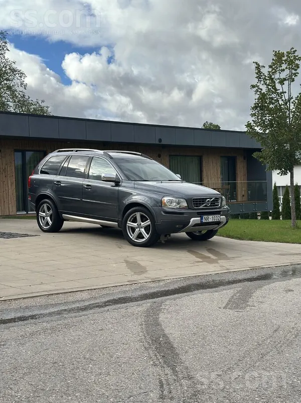 Volvo Pārdodu Volvo Xc90, R-Design. Kopts un tehniski la