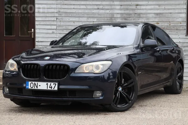 BMW 740D, 3.0 dīzelis (225Kw / 306Zs). Pirmās reģistrācijas datums - 22.03.2