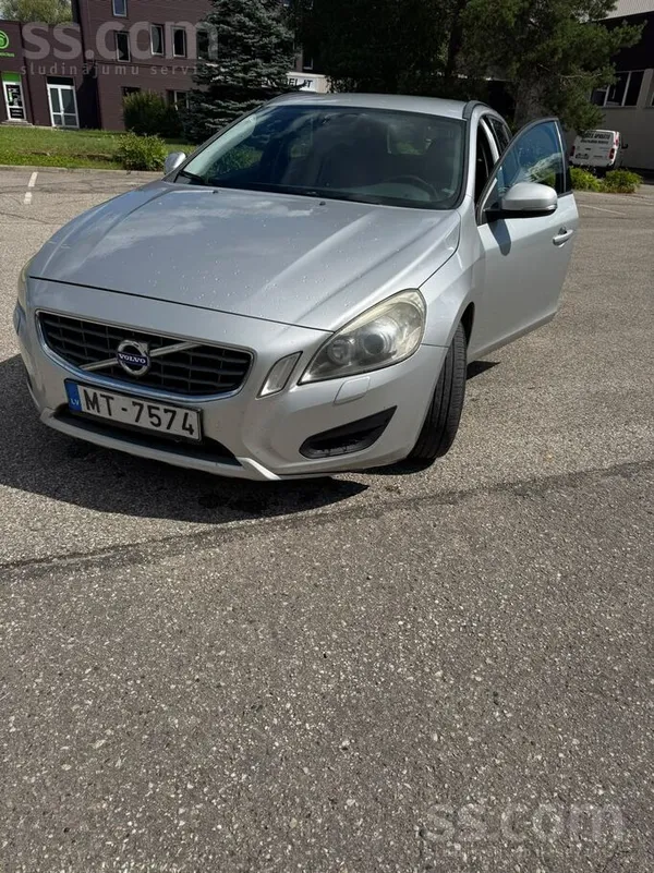 Volvo V60