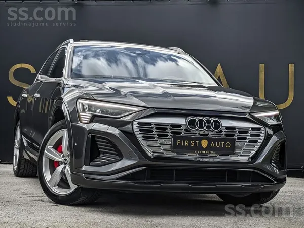 Audi Q8 E-tron 55 S-line Soft Close B&o Hud 408 z/s
No Vācijas, pilna servi