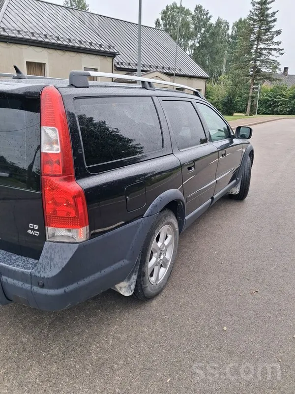 Volvo Uz pārdošanu iet Volvo Xc70 136kw. Mašīna kopumā t