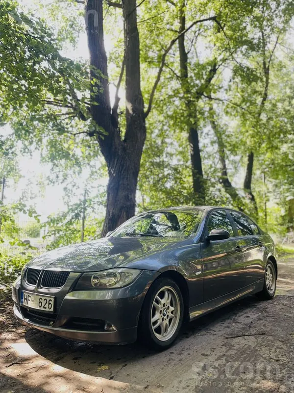 BMW 320