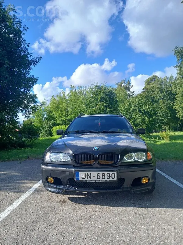 BMW 320