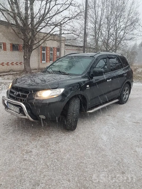 Ir vizuāli defekti kā jau lietotam auto.