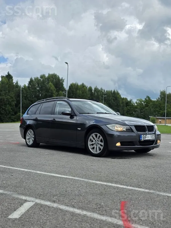 BMW 320