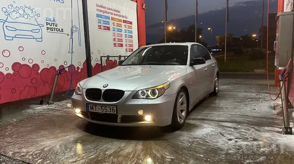 Pārdodu bmw labā tehniskā stāvoklī, vizuāli ir pa kādam sīkam defektam, labs