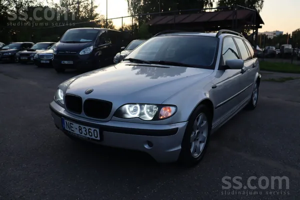 BMW 320