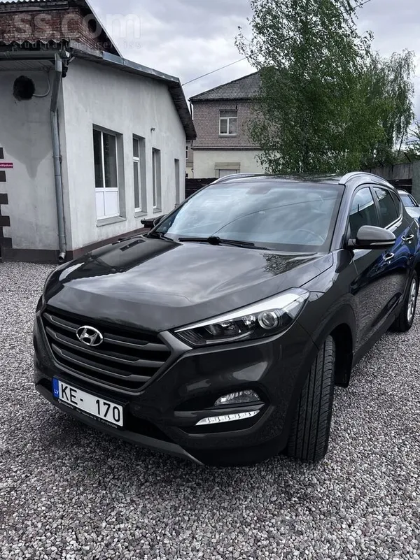 Pārdodu Hyundai Tucson, pirmā reģistrācija 01.12.2015.

1.6 benzīna dzinējs (130 kW), 6 pakāpju manuālā pārnesumkārba, piln ...