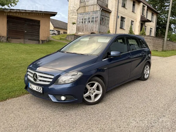 Mercedes B180