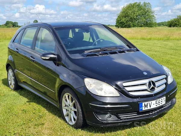 Mercedes B180