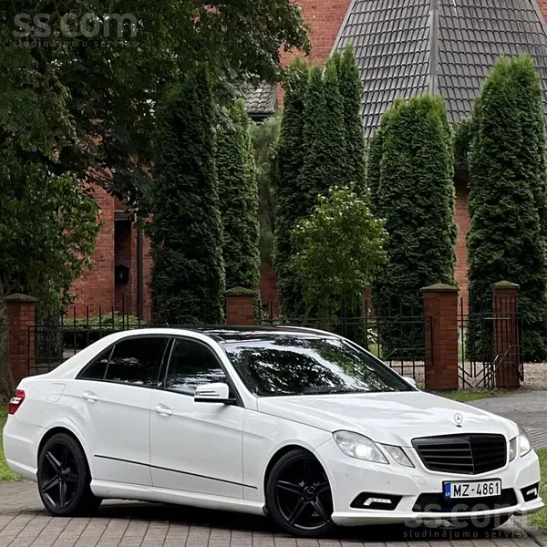 Mercedes E350