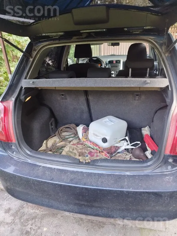 Toyota Pardodu Toyota auris 2.0, d. 2009g. leti laba stav