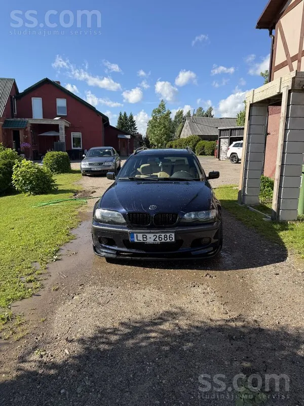 BMW 330