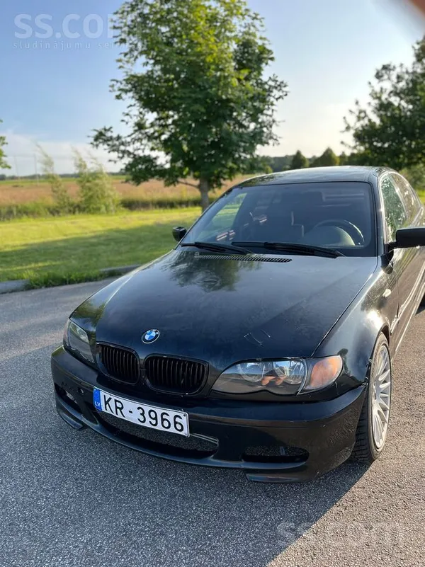 BMW 330