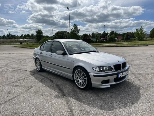 BMW 320