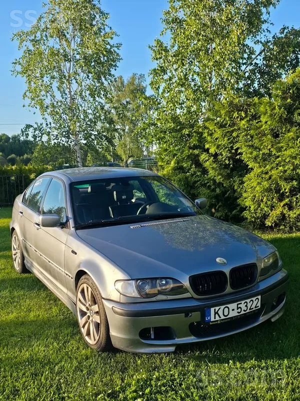 BMW 320