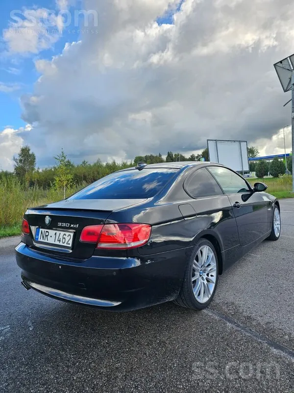 Pārdodas E92 330xd, M57, 170kw. 
Visas apkopes vienmēr veiktas laicīgi. 
A