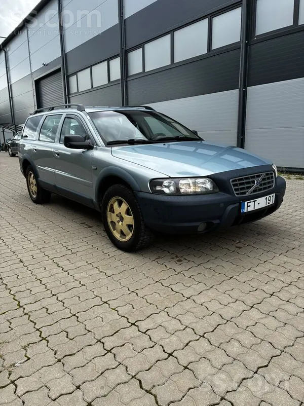 Volvo Pārdodu Volvo Xc70, 2001. gads, 2.5 benzīns. Jauna