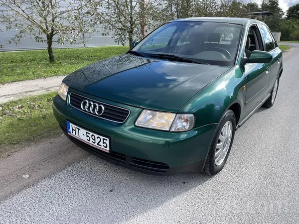 Īpašniece pārdod savu Audi A3 1.8-110 (kW). Auto tehniski ir kārtībā un gata